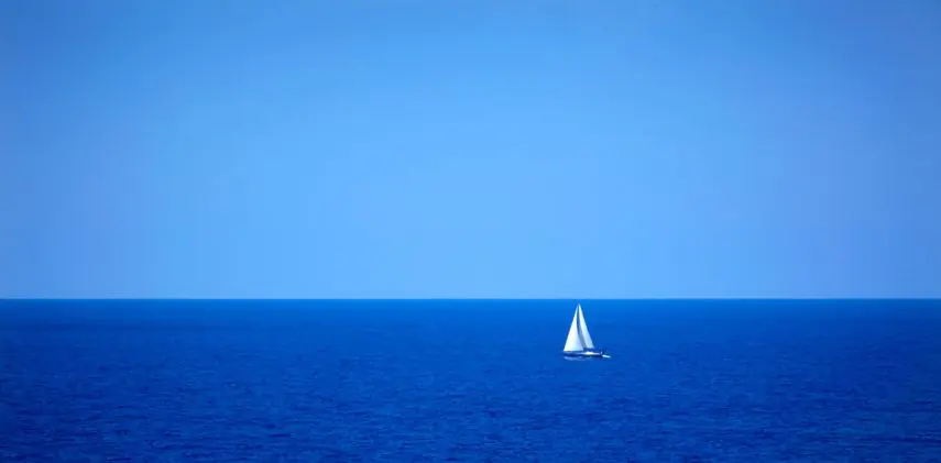 Ελλάδα ίσον Θάλασσα.  Είναι γαλάζια κι απέραντη.