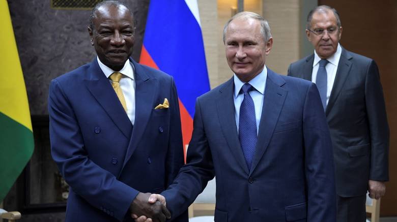 2017-09-28T133318Z_548020829_RC124C4F1640_RTRMADP_3_RUSSIA-GUINEA
