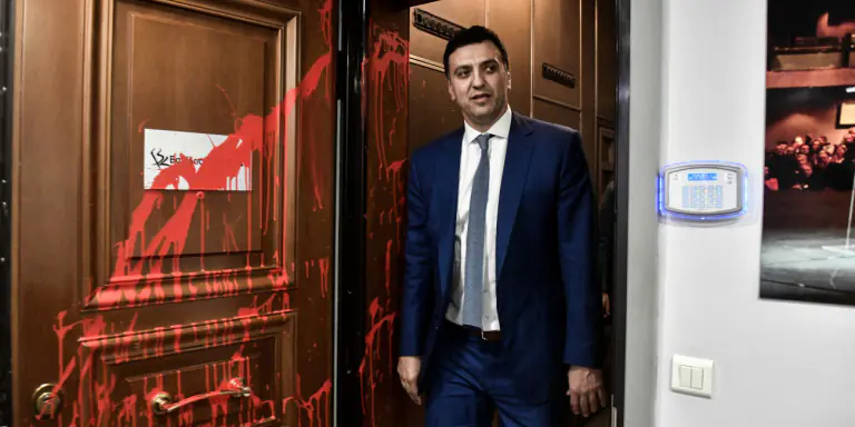 epithesi-grafeio-kikilia