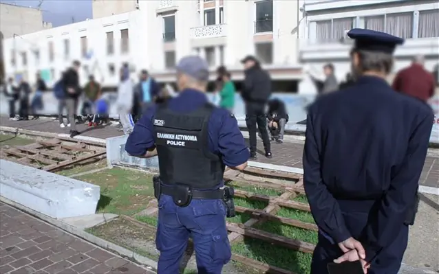 astunomiki-epixeirisi-gia-paremporio-narkotika-sto-kentro-tis-athinas