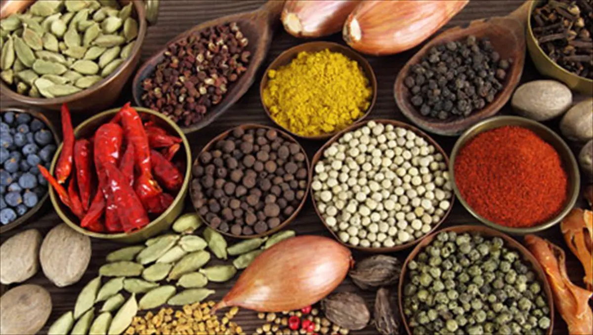 ta-10-korufaia-indika-mpaxarika