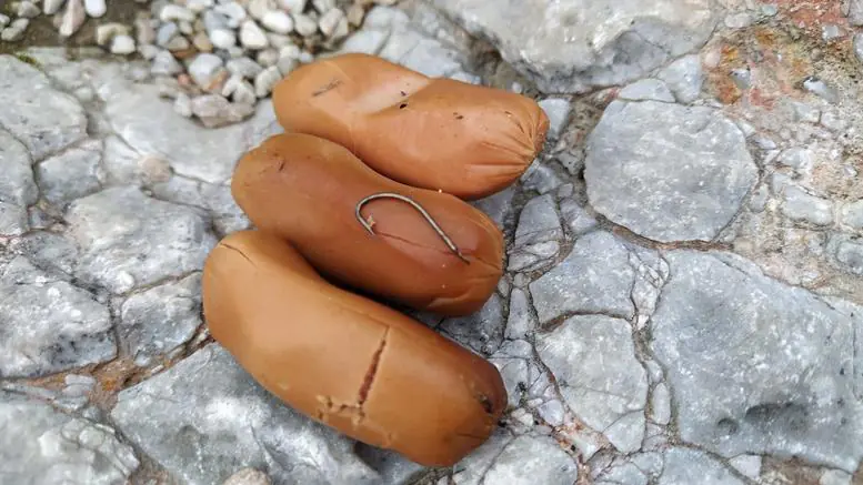 prosoxi-asuneiditoi-exoun-riksei-foles-sto-lofo-tou-filopappou.w_l