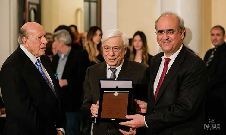 vravefsi-dimou-kifisias-idryma-botsi