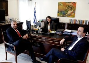 260220-synantisi-g-patoyli-me-tin-ypoyrgo-paideias-gia-ton-programmatismo-koinon-draseon