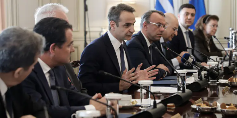 mitsotakis-kyriakos-prwthypourgos-ypourgiko-synora-metanasteutiko-korwnoios