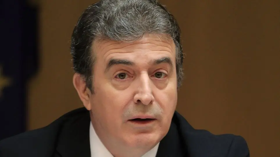 mixalis-xrisoxoidis-ekso