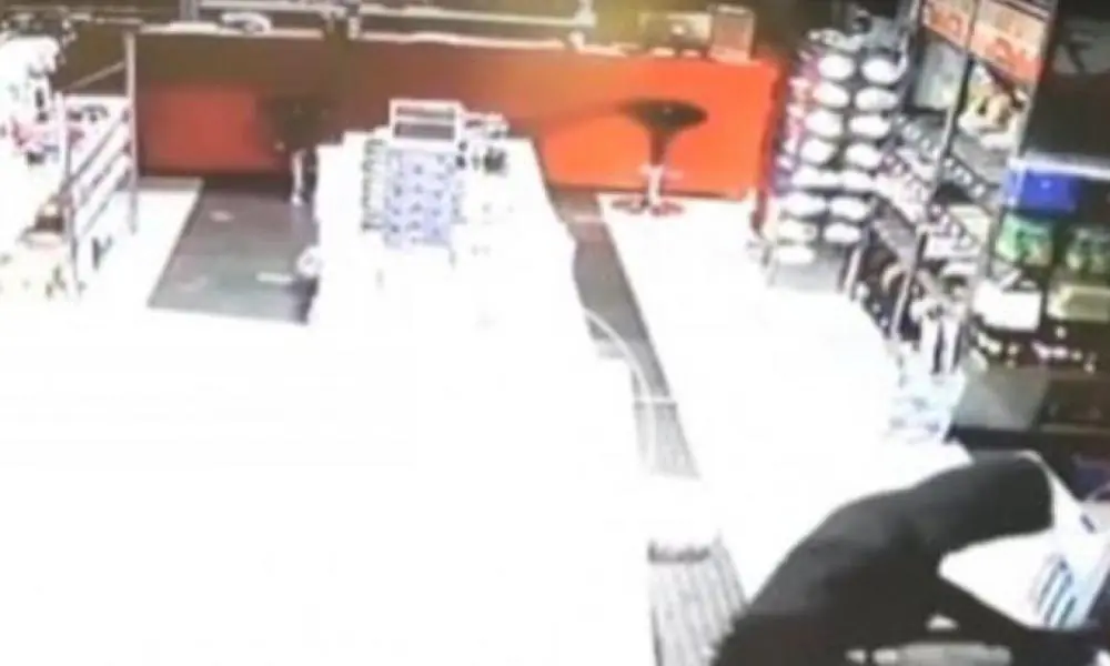 χρωματοπωλείο-στον-Ασπρόπυργο