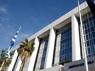 eisaggeliki-paremvasi-gia-tin-krema-vyzantinon-tou-velopoulou-1-315x236