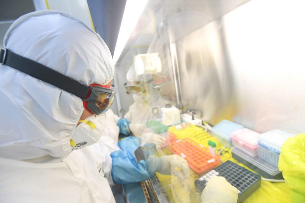 China builds coronavirus testing lab to cope with rising contagion