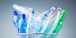 reciclaje_botellas_plastico-834x417