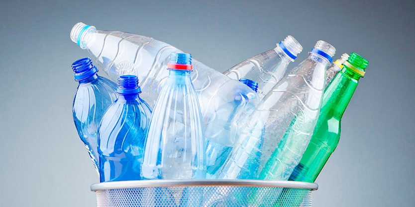reciclaje_botellas_plastico-834x417