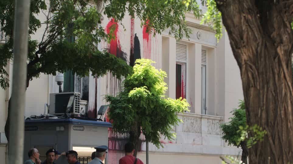 200819195805_presbeia-tourkia-min