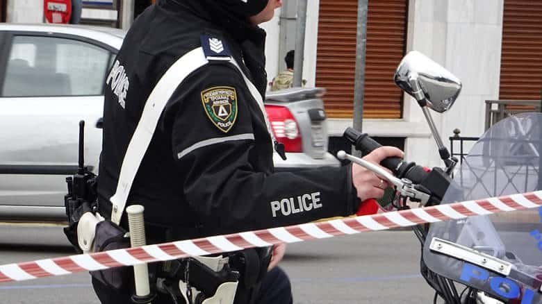 police traffic kinisi apagorefsi erga