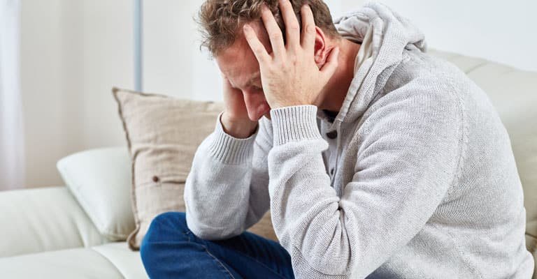 tension-headache pression man