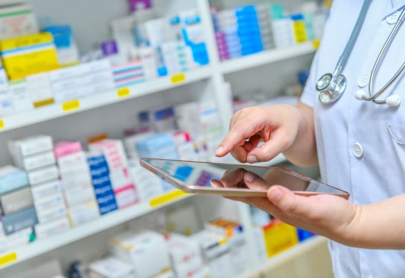 klinikos-farmakopoios-min