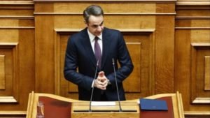 mitsotakis_vouli_ape-min