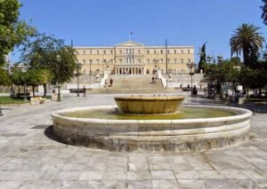 SYNTAGMA-01-min