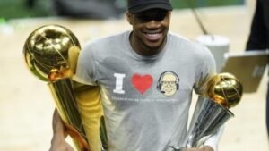 antetokoumpo