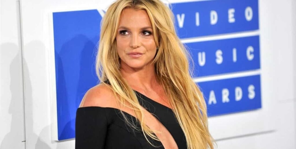 britney-min