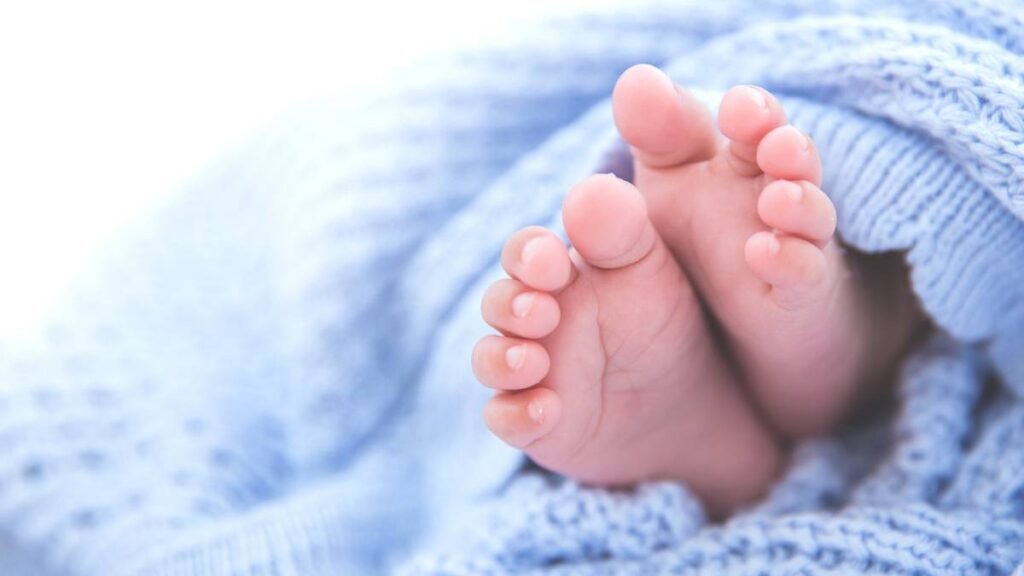 baby feet nanny