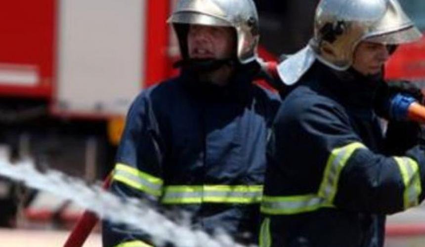 pyrosvestiki fireman
