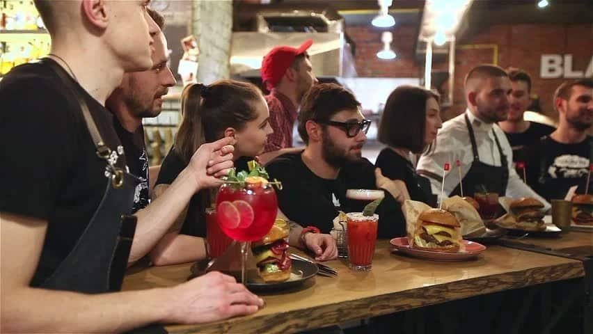 eating bar drinking young people