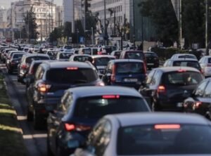 kinisi auto car traffic