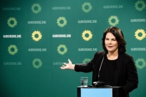 greens germany_Annalena-Baerbock01-prasinoi-Greens-768x512