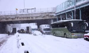 attiki-odos-snow