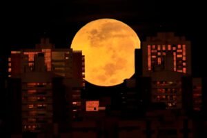 hyper moon