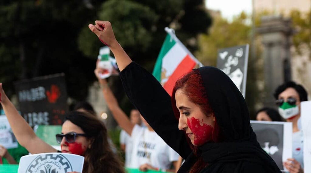 protest women iran-