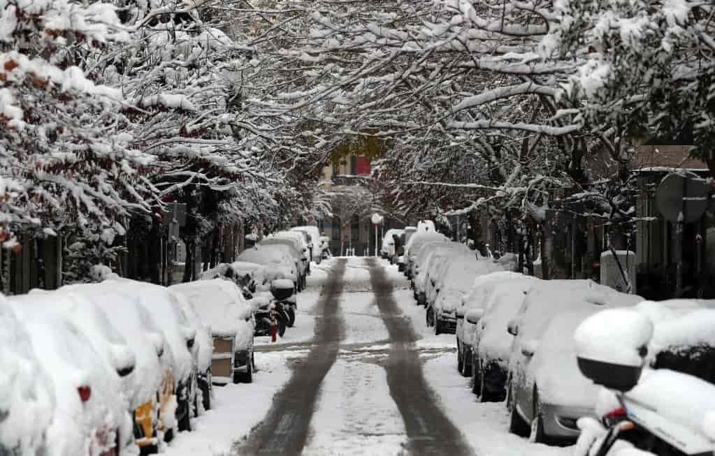snow city-min