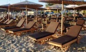 ξαπλώστρες japlostres beach-min