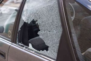 broken glass stolen-car auto-min