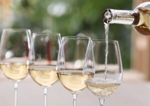 glasses-in-bottle wine