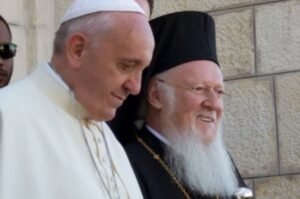 Πατριάρχης Βαρθολομαίος: «Προσευχόμεθα να εκλεγεί ένας άξιος διάδοχος του Πάπα Φραγκίσκου»