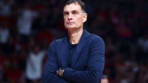 Γιώργος Μπαρτζώκας: “Λάθος να βρίζουν την οικογένεια του Γιαννακόπουλου, αλλά το ίδιο γίνεται στο ΟΑΚΑ”