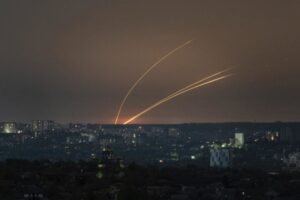 Ρωσία: Πυρκαγιές σε σπίτια εξαιτίας επιδρομών drones της Ουκρανίας