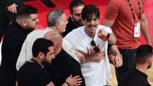 ΚΑΕ Ολυμπιακός: “Δείτε τις εμετικές πράξεις του Δημήτρη Γιαννακόπουλου” – Βίντεο από το ΣΕΦ