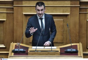 Αλέξης Χαρίτσης: Το Brain drain συνεχίζεται – Οι προοπτικές των νέων ανθρώπων λιγοστεύουν