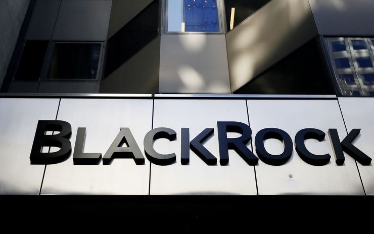 BlackRock: Βγαίνει από τη “μαύρη λίστα” του Τέξας, αφού υπαναχώρησε από κλιματικές δεσμεύσεις