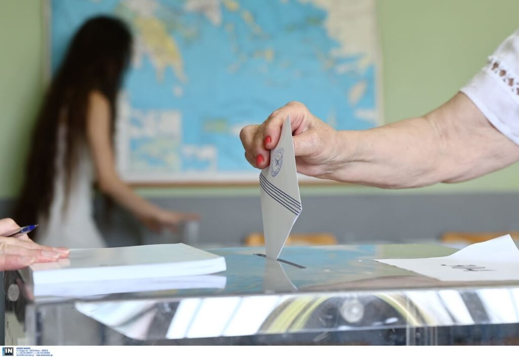 Δημοσκόπηση GPO: Προβάδισμα 13,1 μονάδων για την ΝΔ – Συνεχίζεται η μάχη Πλεύσης Ελευθερίας-ΠΑΣΟΚ για τη 2η