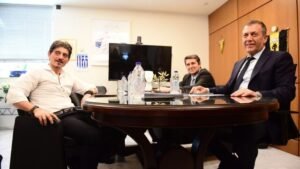 Η κρίσιμη συνάντηση: Ολοκληρώθηκε το ραντεβού Βρούτση – Γιαννακόπουλου – “Όλα πήγαν καλά, το πρωτάθλημα θα συνεχιστεί”