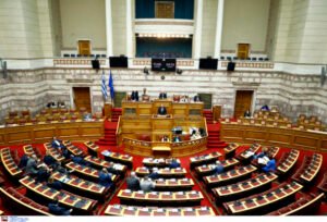 Τέμπη: Νέα δεδομένα μετά την πρόταση της Μαρίας Καρυστιανού για Προανακριτική – Οι 32 υπογραφές που βάζουν