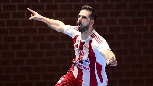 Ολυμπιακός – ΑΕΚ 31-26: Εκμεταλλεύτηκαν το μομέντουμ και… αγκάλιασαν το πρωτάθλημα οι “ερυθρόλευκοι”