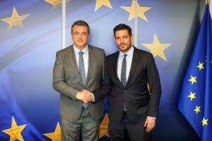 Συνάντηση Τζιτζικώστα – Κυρανάκη στις Βρυξέλλες: Στο επίκεντρο οι σιδηροδρομικές υποδομές στην Ελλάδα