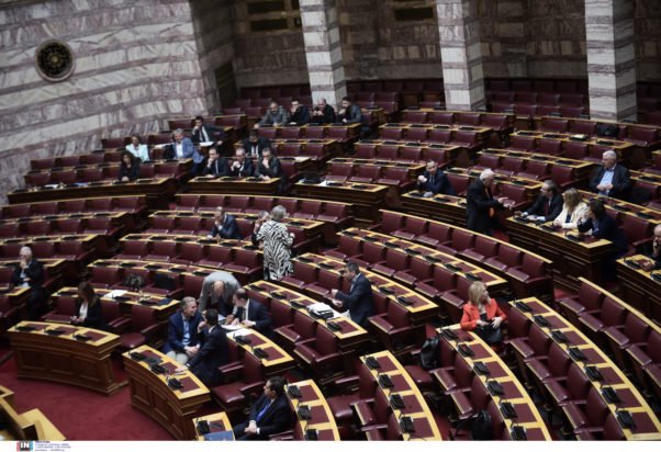 Βουλή: Την Τρίτη στην Ολομέλεια ο Κώδικας Οδικής Κυκλοφορίας – Οι θέσεις των κομμάτων