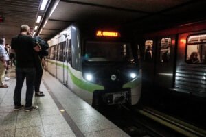 Μετρό: Άτομο έπεσε στις γραμμές στο Σύνταγμα – Μεγάλη κινητοποίηση της Πυροσβεστικής