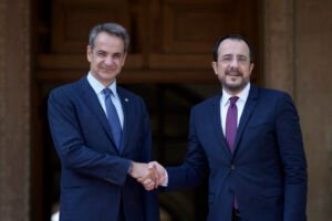 Τηλεφωνική επικοινωνία Μητσοτάκη με Χριστοδουλίδη – Τι συζήτησαν
