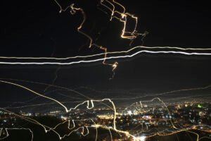 Ελληνίδα στην Ιερουσαλήμ μιλά από το καταφύγιο για όσα έζησε κατά την επίθεση του Ιράν (Βίντεο)